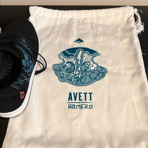 Emerica ROMERO LACED X AVETT Sneakers - Picture 7 of 8